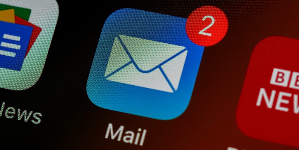 iPhone Mail Icon with Red Indicator